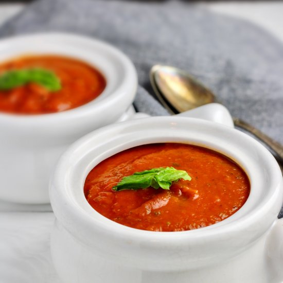 Vegan Tomato Basil Soup