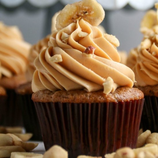 Peanut butter banana cupcakes