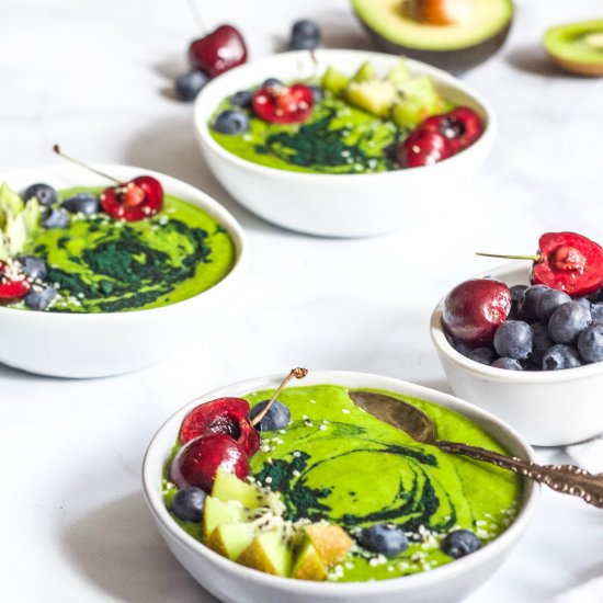 Green Antioxidant Smoothie Bowl