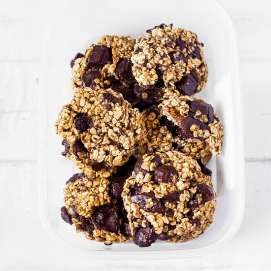 3-Ingredient Oat Chocolate Cookies