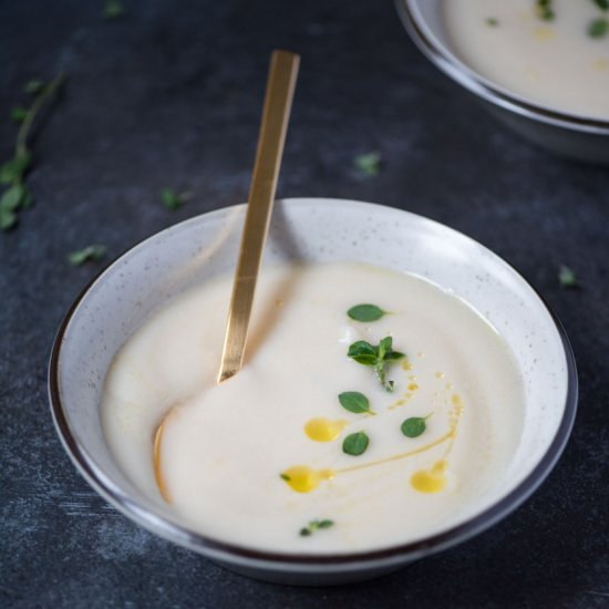 Creamy Cauliflower & Parsnip Soup