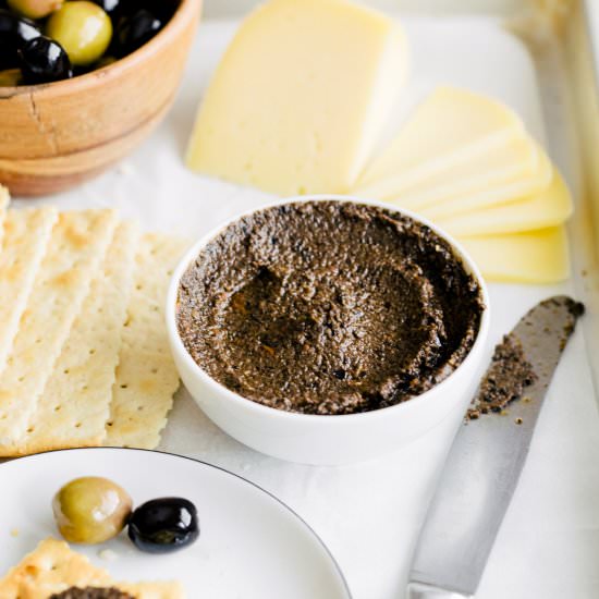 5-Minute Black Olive Tapenade