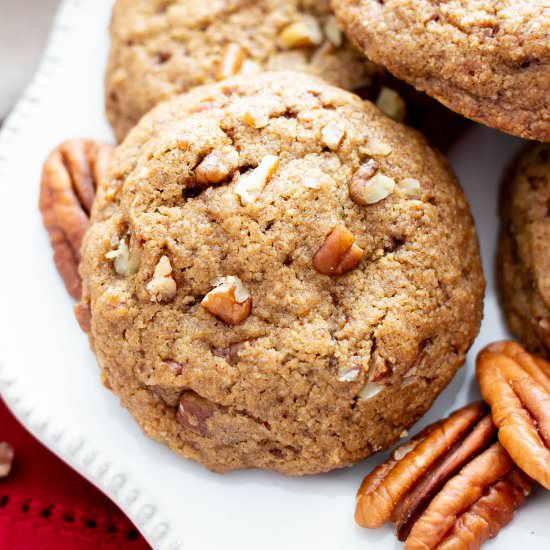 Easy Vegan Cinnamon Pecan Cookies