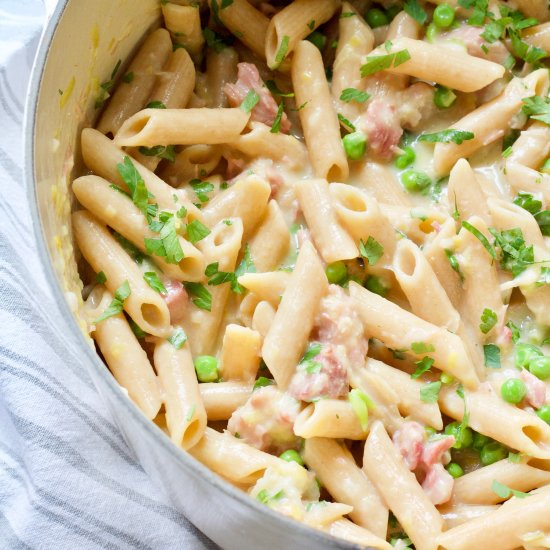 One Pot Leftover Ham & Pea Pasta