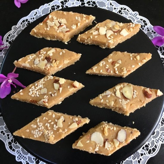 Gur Papdi/Whole Wheat Indian Fudge