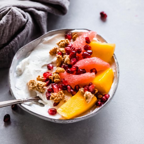 Greek Yogurt Breakfast Bowls