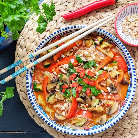 Spicy Thai Noodle Soup with Veggies