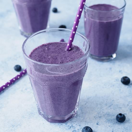 Blueberry Oatmeal Smoothie