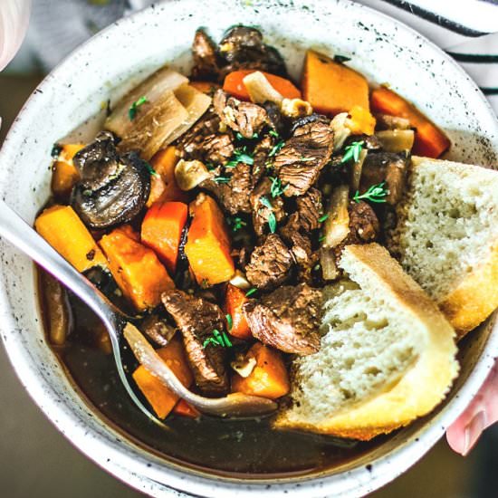 slow cooker beef stew + red wine