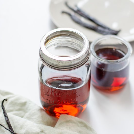 Homemade Vanilla Extract