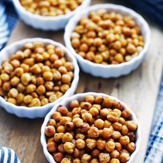 Crunchy Roasted Chickpeas