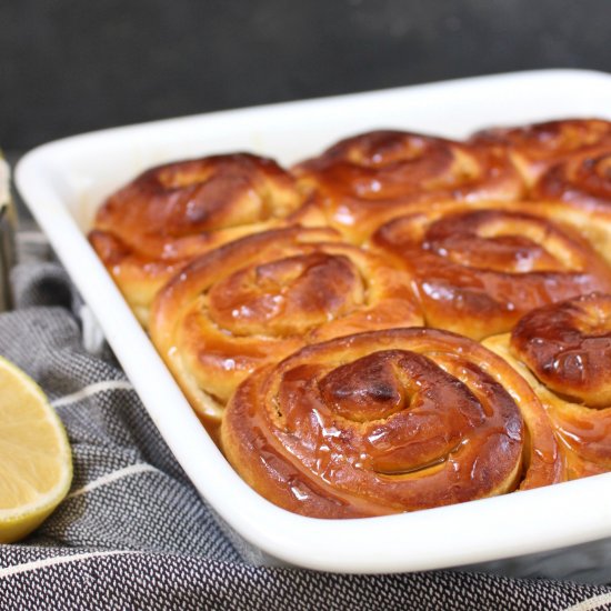 Easy Lemon Sweet Rolls