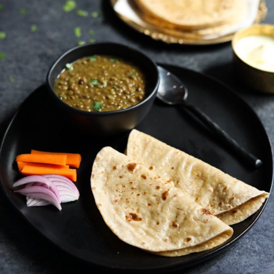 Roti / Chapati (Indian flatbread)