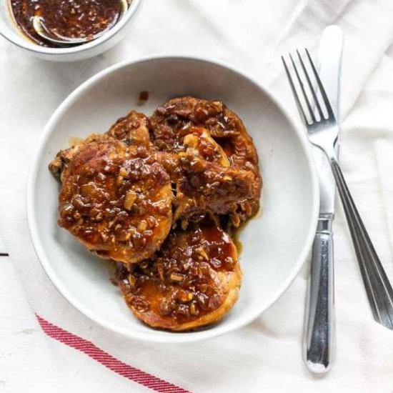 Slow cooker pork chops