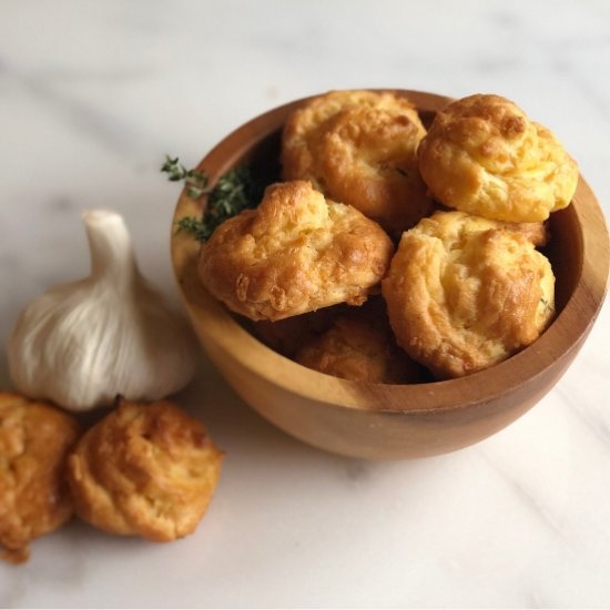 Easy Garlic Thyme Gougeres