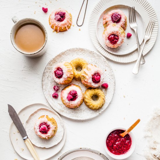 Mini Iced Vovo Bundt Cake