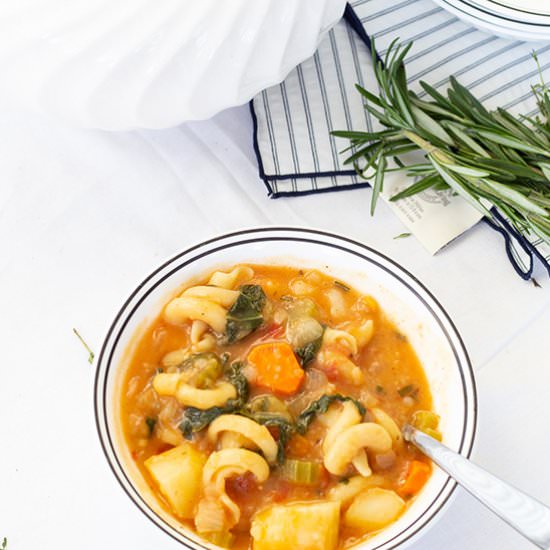 Potato Pasta Kale Soup