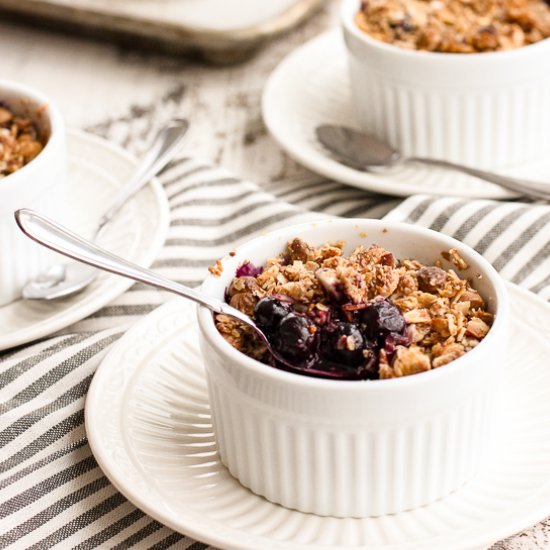 White Chocolate Blueberry Crisp