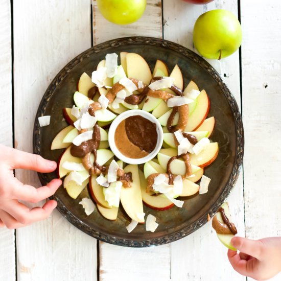 Healthy Apple Nachos {Paleo}