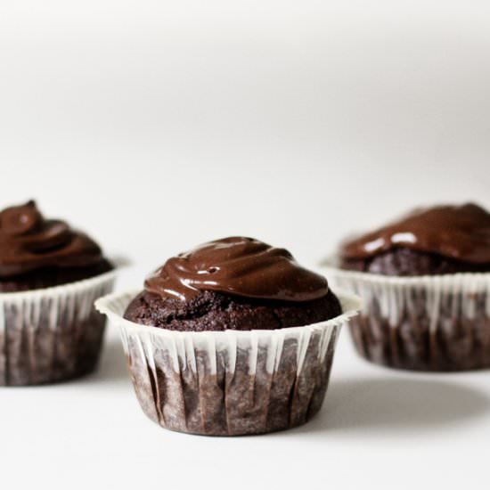 Vegan Chocolate Avocado Cupcakes