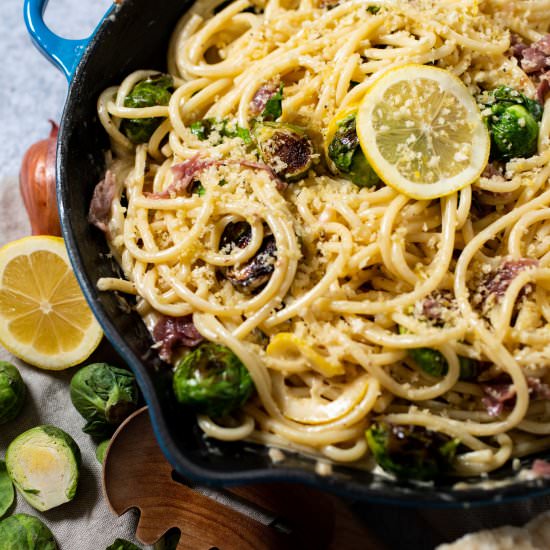 Prosciutto-Brussels Sprout Pasta