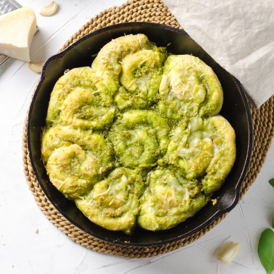 Gluten Free Pesto Rolls