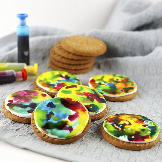 COLORFUL PAINT COOKIES