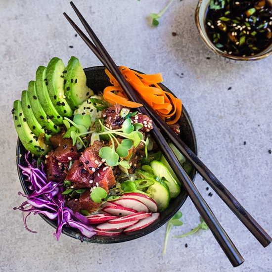 Ahi tuna poke bowl