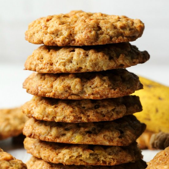 Vegan Banana Oatmeal Cookies