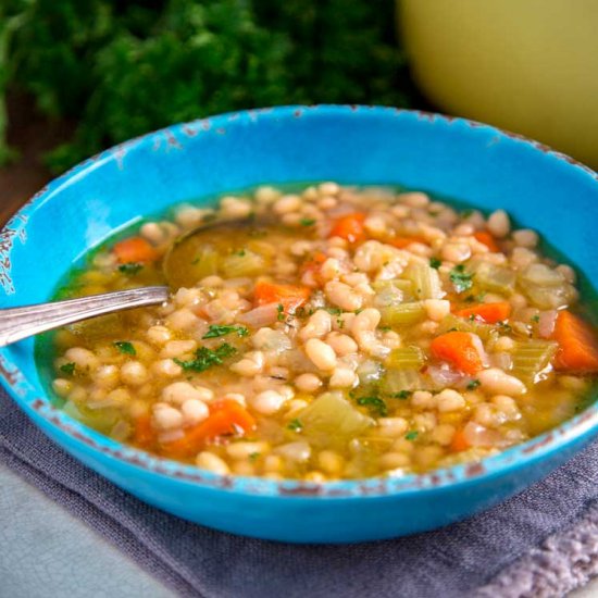 Mom’s Navy White Bean Soup