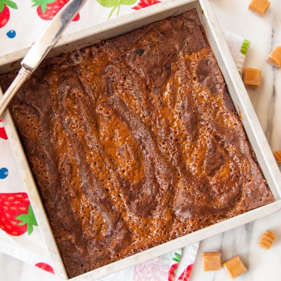 Easy Caramel Swirl Brownies