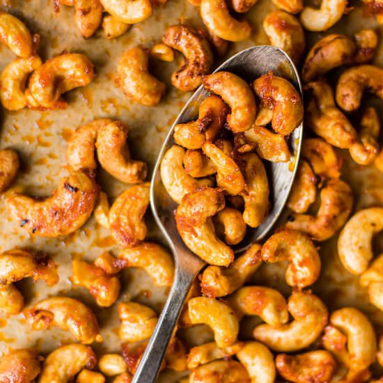 Maple-Orange Sriracha Cashews