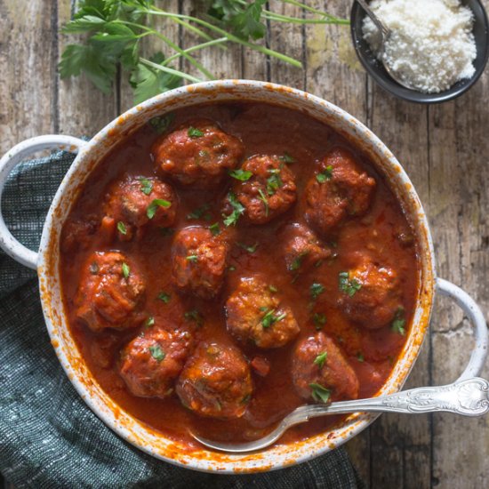 Italian Meatballs in a Red Pepper