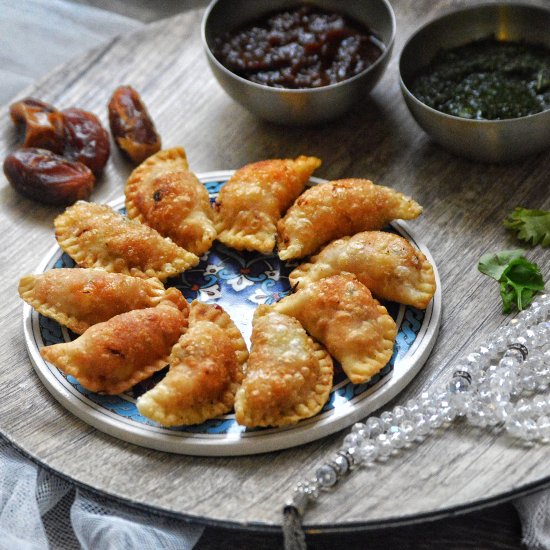 KOZHI ADA/CHICKEN POCKETS