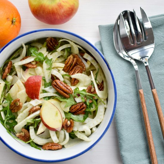 Fennel salad with pecans & apple