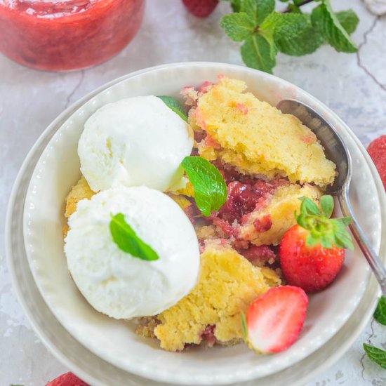 Fresh Strawberry Cobbler