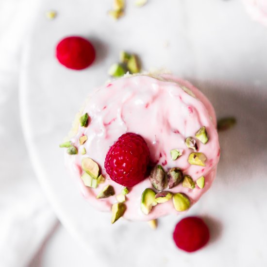 Raspberry Vanilla Mini Cakes