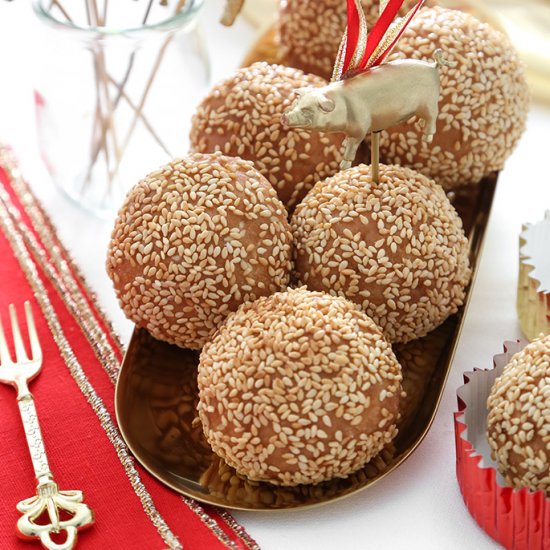 Fried sesame balls