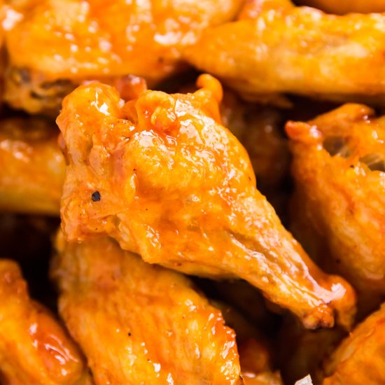 Sweet and Spicy Baked Chicken Wings