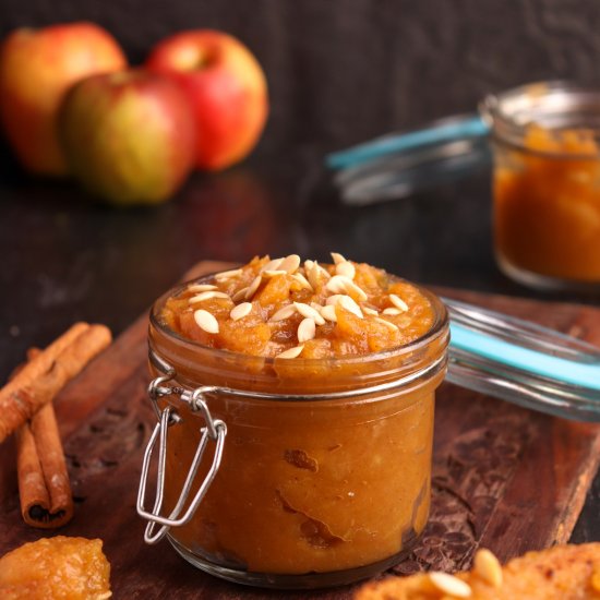 Sweet and Spicy Apple Chutney