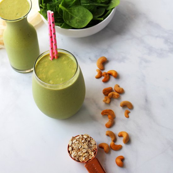 24/7 ENERGY-BOOSTING GREEN SMOOTHIE