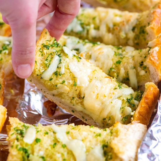 Easy Buttery Garlic Bread