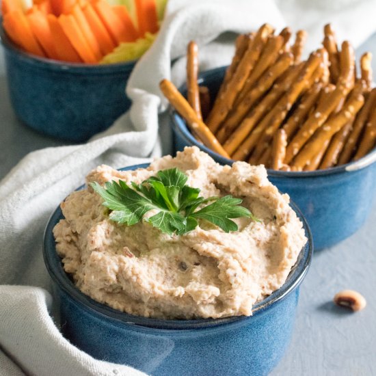 Black Eyed Pea Hummus