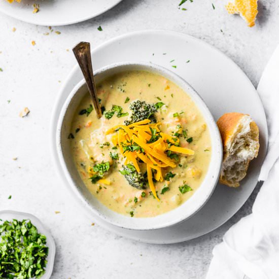 Broccoli Cauliflower Cheddar Soup