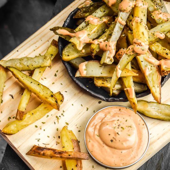 Easy Oven Fries + Idaho Fry Sauce