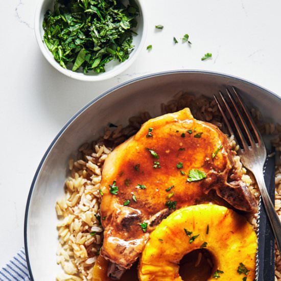 Slow Cooker Hawaiian Pork Chops