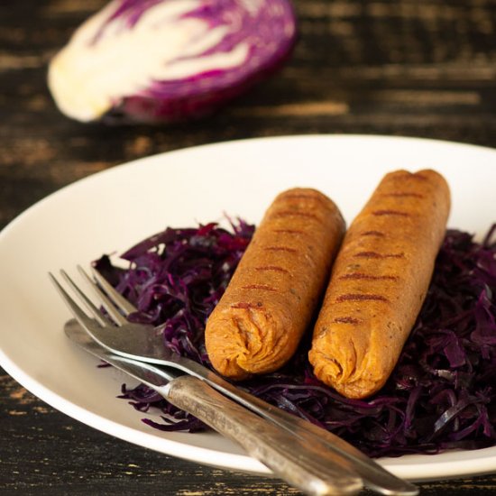 Vegan bratwurst w/ braised cabbage