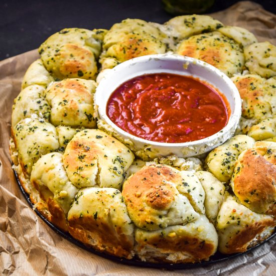 Mozzarella Pesto Pizza Monkey Bread