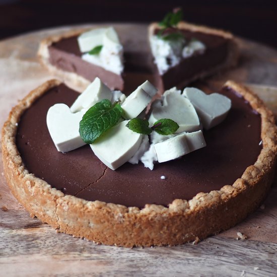 Vegan mint chocolate tart