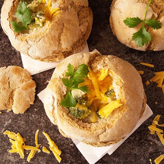 Cheesy Broccoli Soup in Bread Bowl